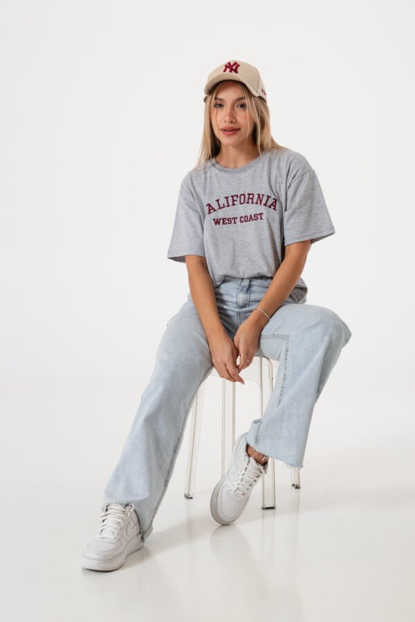 Remera oversize California